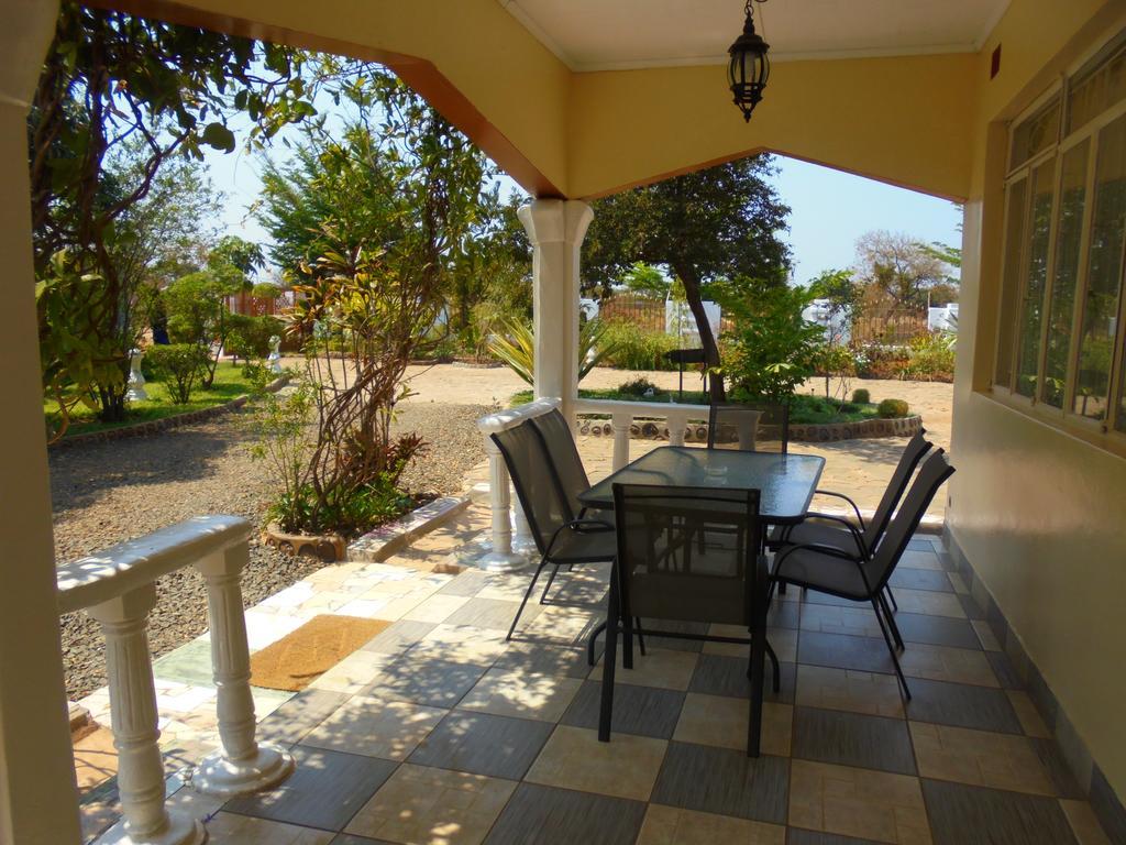 White Rose Lodge ليفينغستون المظهر الخارجي الصورة